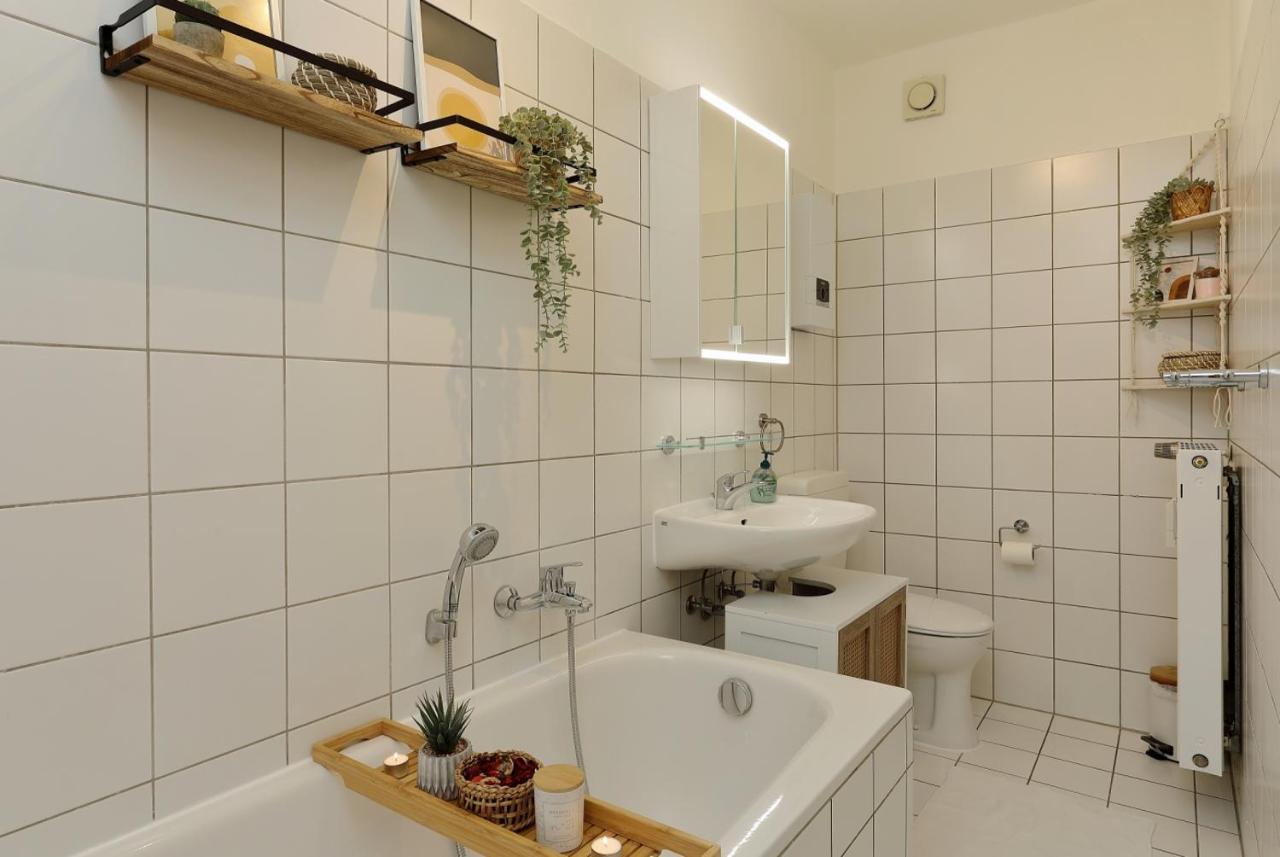*City, Naehe Hbf, Kingsizebetten, Fitnessecke* Duisburg Luaran gambar